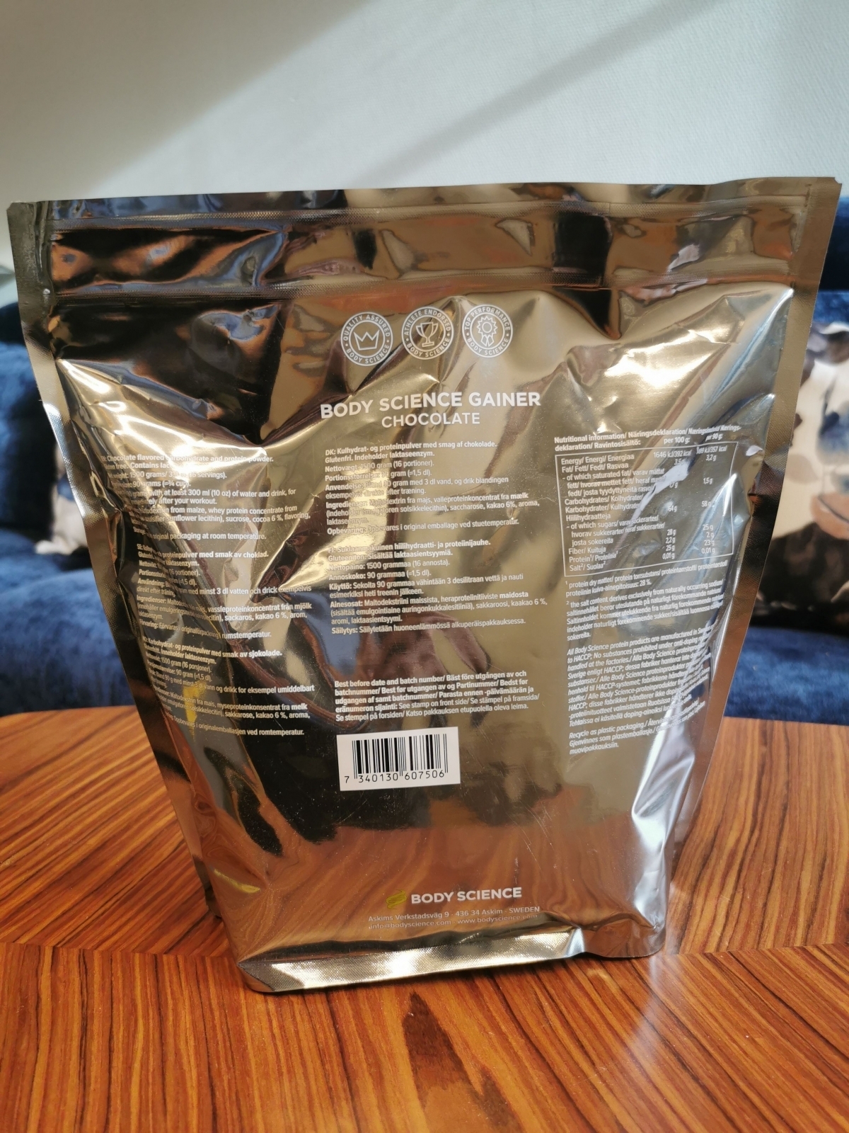 Body Science Gainer baksida med tydlig märkning och instruktioner eget foto