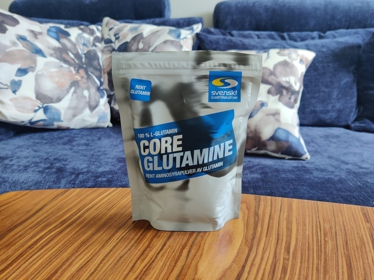 Core Glutamine på soffbordet hemma, fotad av oss under testet