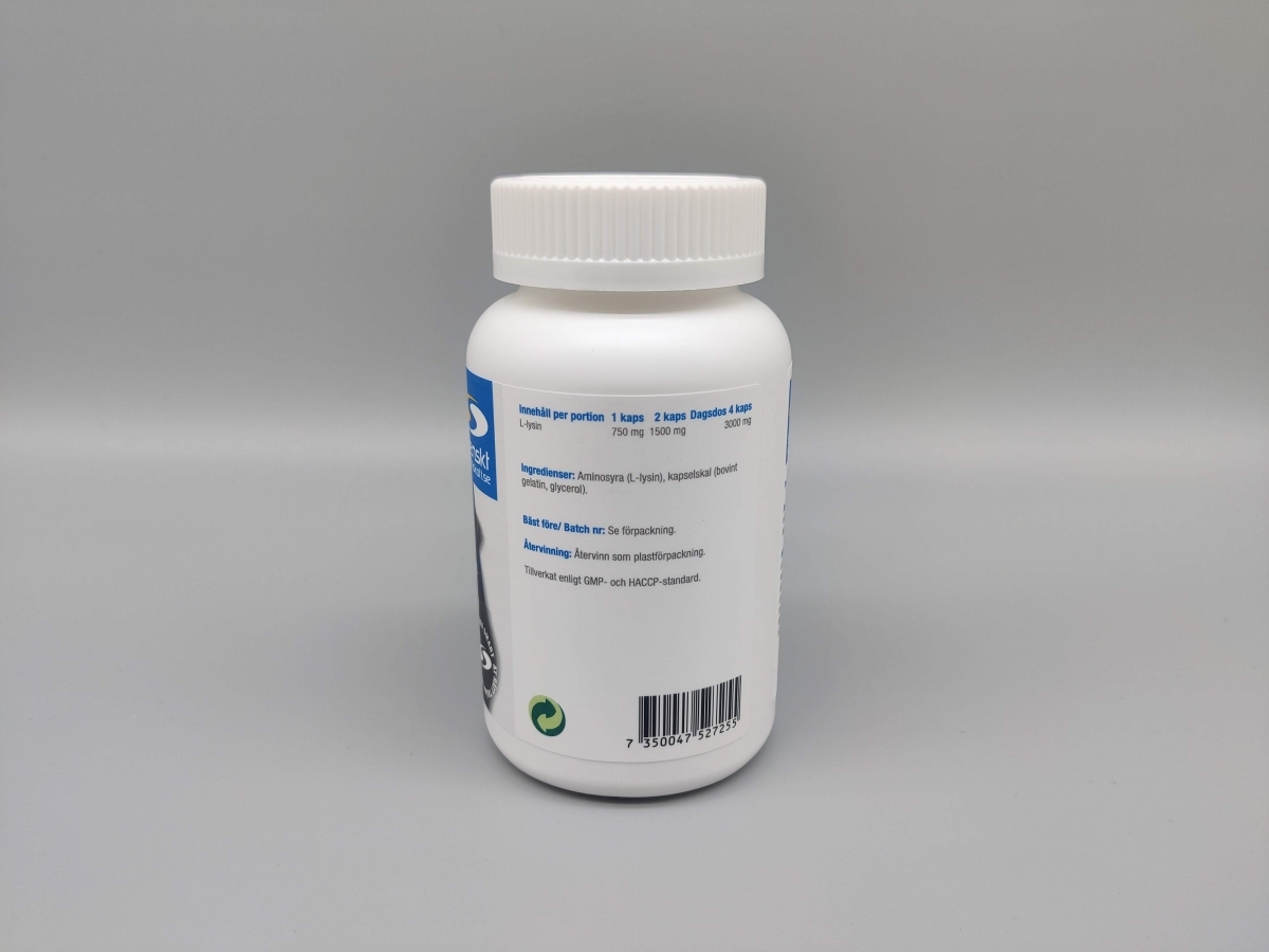 Etikett som visar 750 mg per kapsel och ingredienser på Core Lysine