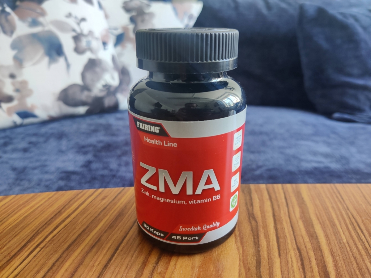 Fairing ZMA på nattduksbord inför läggdags, foto från vår användning