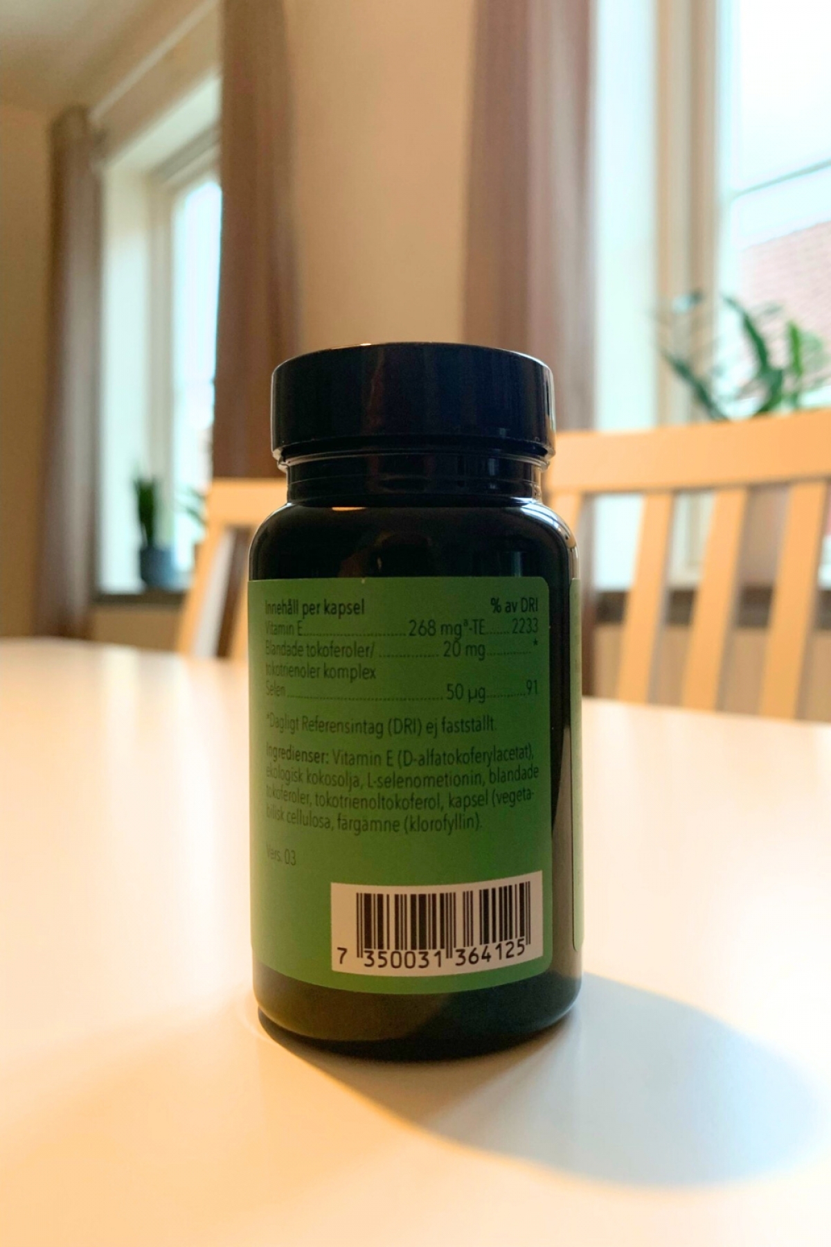 Baksida med innehåll och näring Great Earth E‑vitamin 60 kapslar