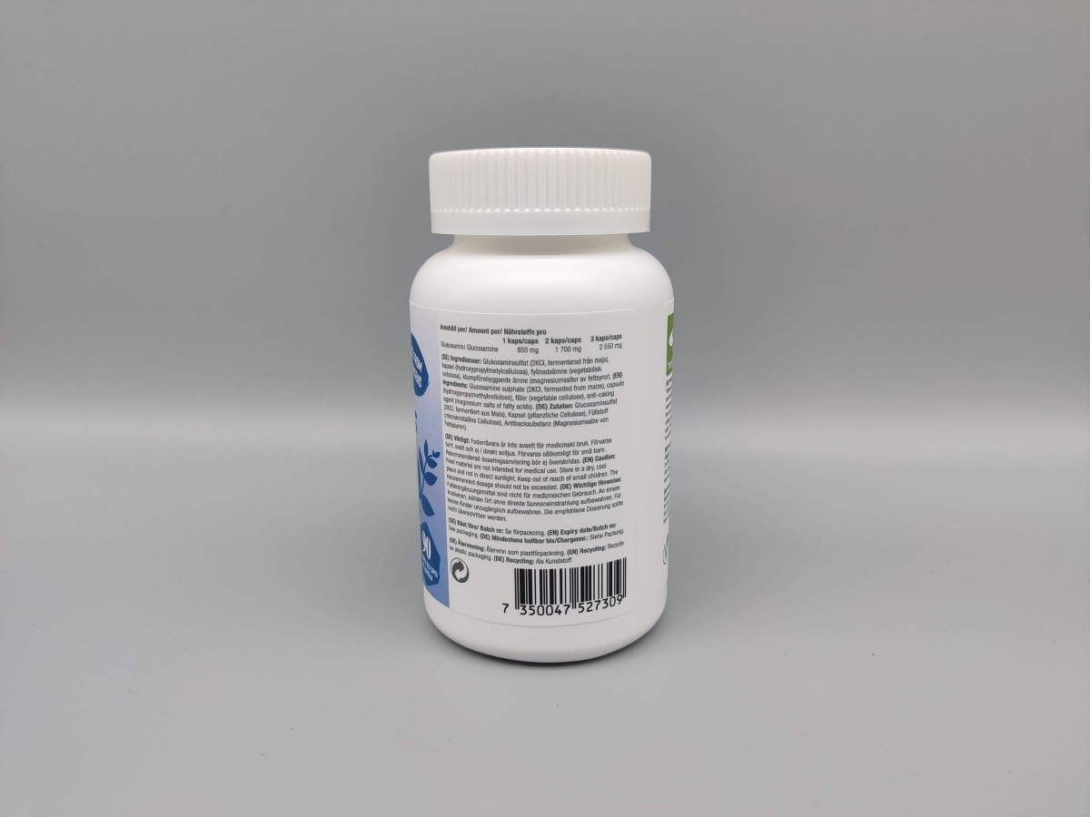 Baksida med innehåll och näringsinfo på Healthwell Glukosamine foto från vårt test