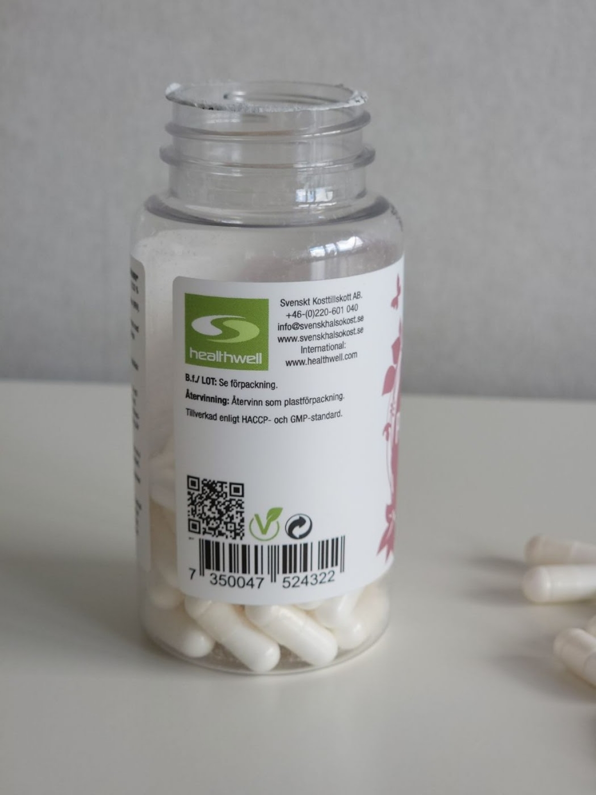 Baksida med märkningar på Healthwell B5 Pantotensyra 500, foto från vårt test