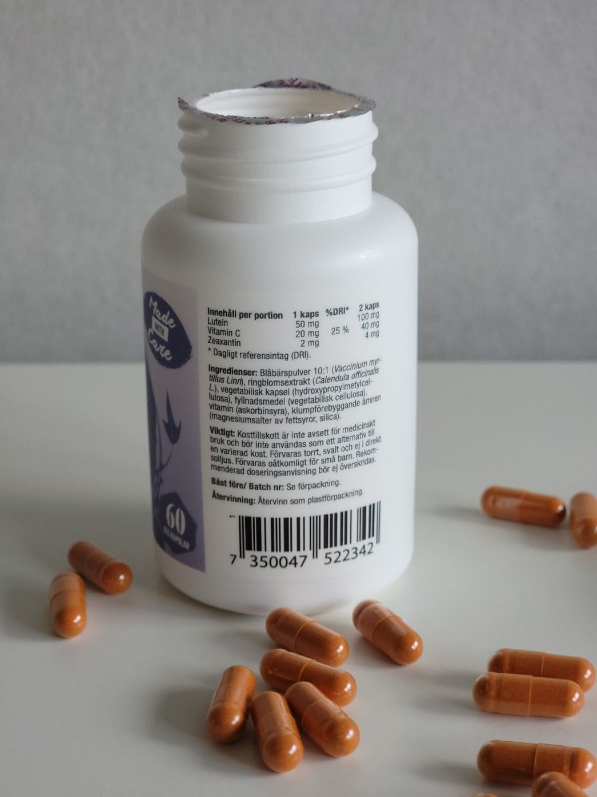 Healthwell Super Lutein ingredienslista och näringsinnehåll fotad av oss