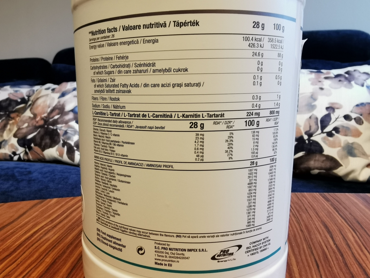 Närbild på aminosyraprofil och vitaminer på ISO Soy