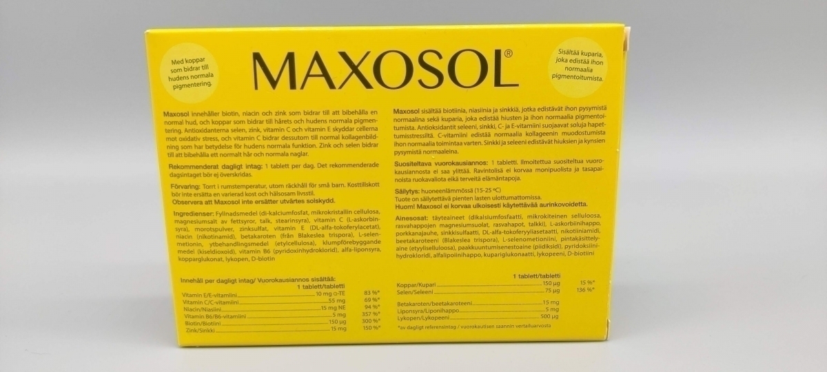 Baksida på Maxosol med tydligt innehåll och dosering, foto från vårt test