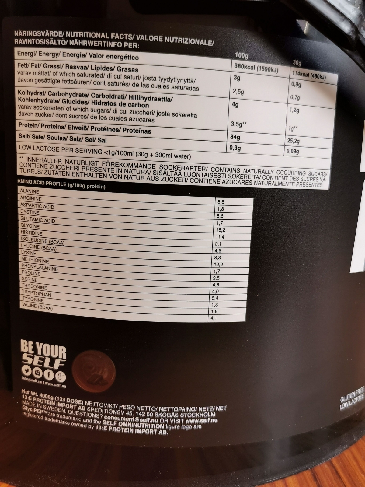 Näringsvärden och aminosyraprofil med BCAA på Micro Whey Active, fotograferad av oss
