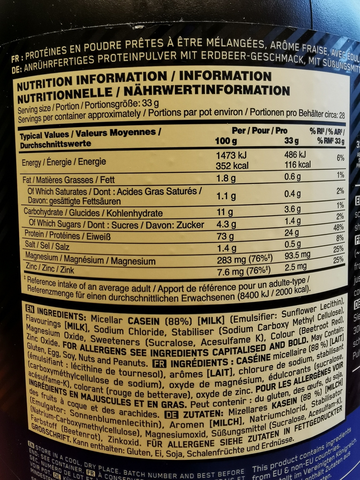 Näringsdeklaration och ingredienslista i fokus på Optimum Nutrition 100% Casein, fotad av oss