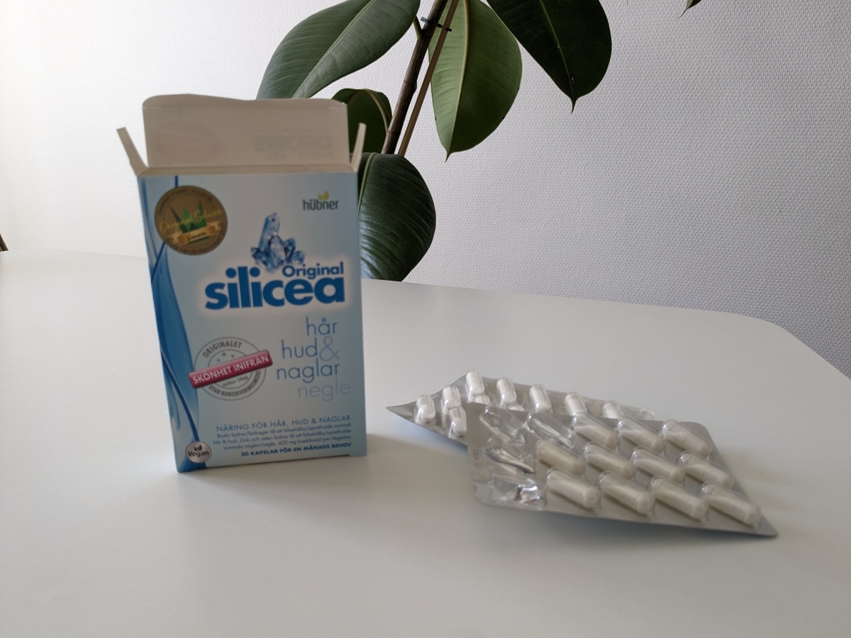 Original Silicea kartong och blister på bord taget av oss under testet
