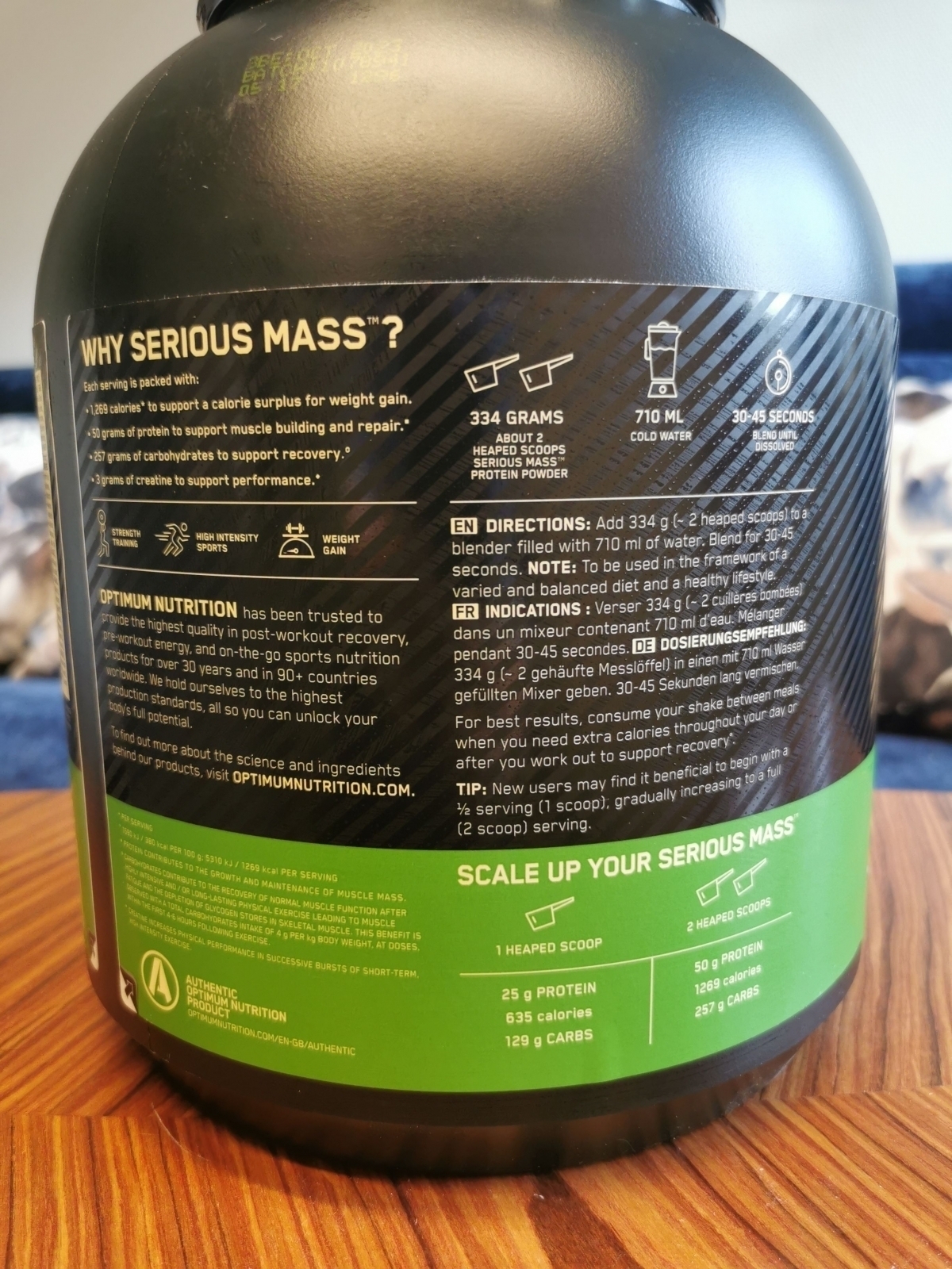 Serious Mass baksida med blandningsråd och skopguide, vårt foto