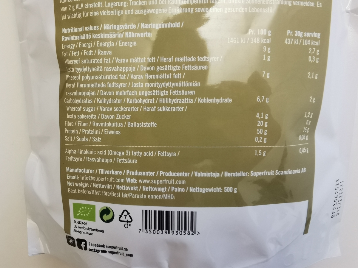 Superfruit Hampaprotein närbild på näringsvärden och eko-märkning foto av oss